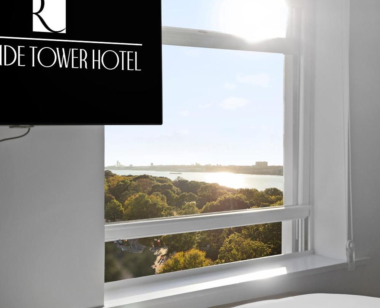 Riverside Tower Hotel 2*