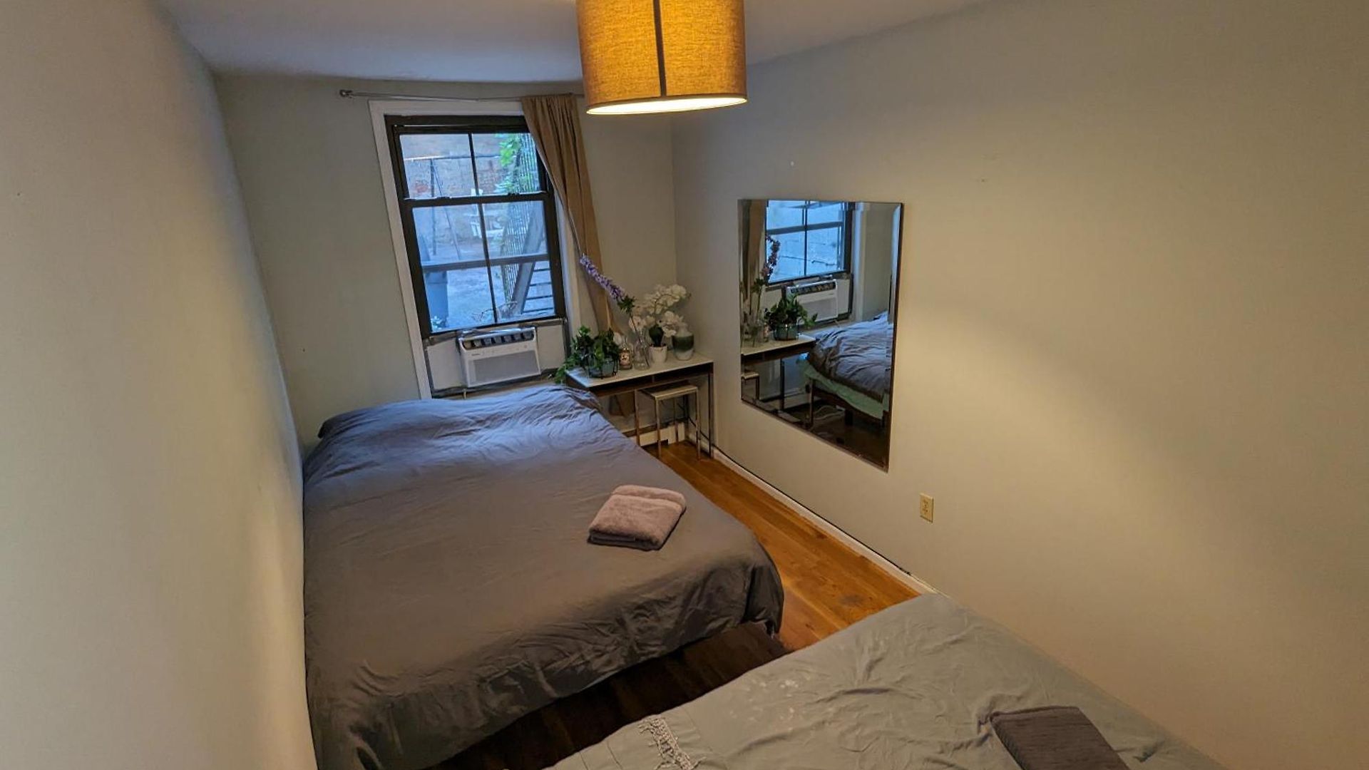 Private In 4 Bedroom Ground Near Subway Homestay