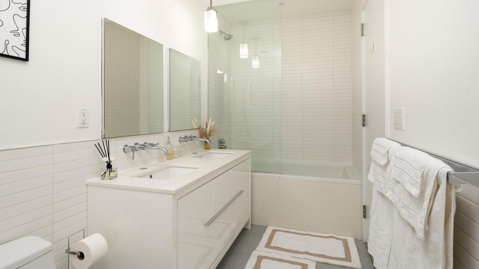 Luxury 2bd Nr St Gym Rooftop W/d