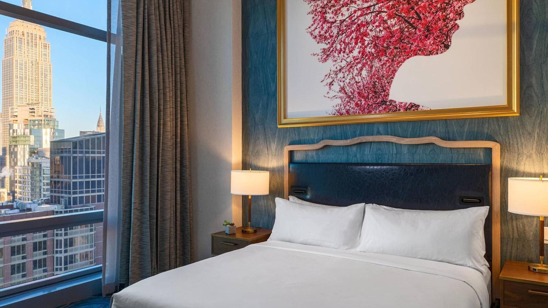Renaissance Chelsea Hotel 4*