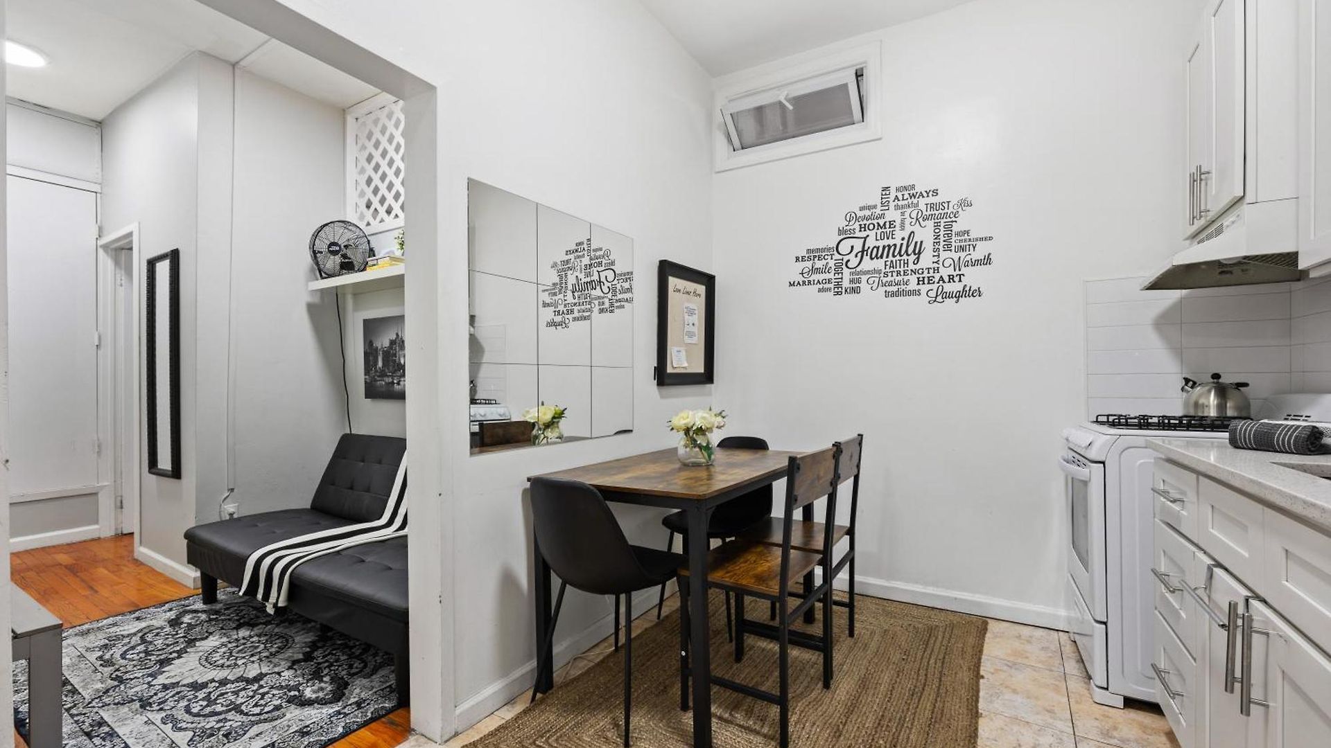 Sleek 2br - Walking Distance To Times Square Apartment *