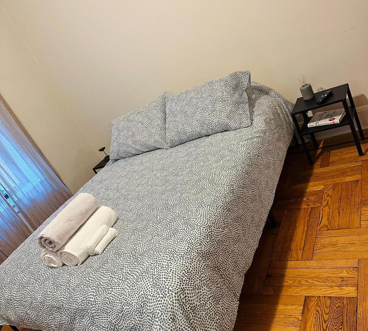 Sunnyside One Bedroom Apt *