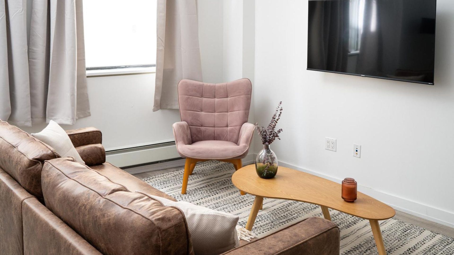 Chic 1bd With Rooftop W/d In Unit Downtown Apartment New York