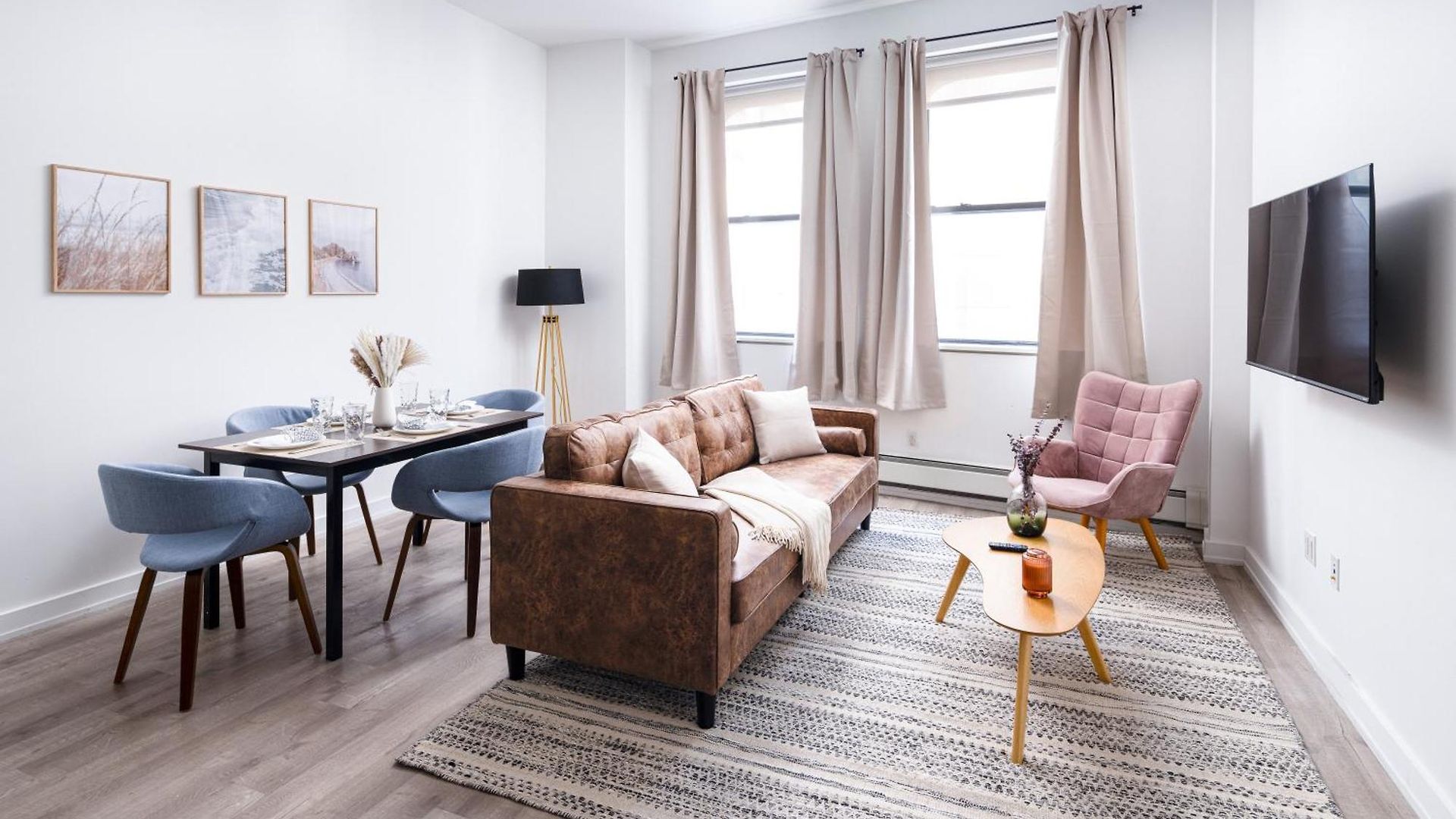 Chic 1bd With Rooftop W/d In Unit Downtown Apartment *