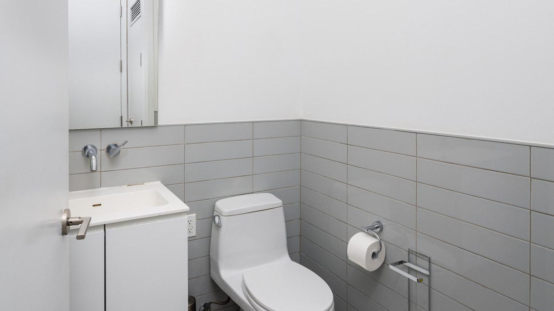 Chic 1bd With Rooftop W/d In Unit Downtown Apartment *