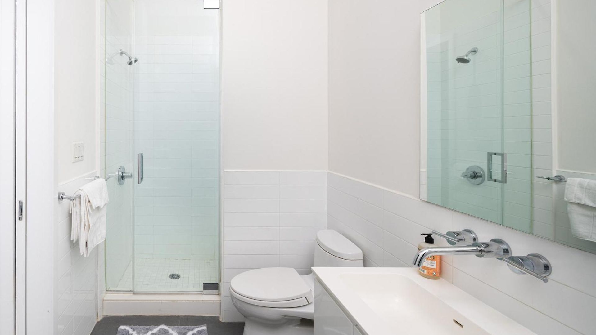 Spacious Luxury 2bd Downtown Gym W/d Doorman