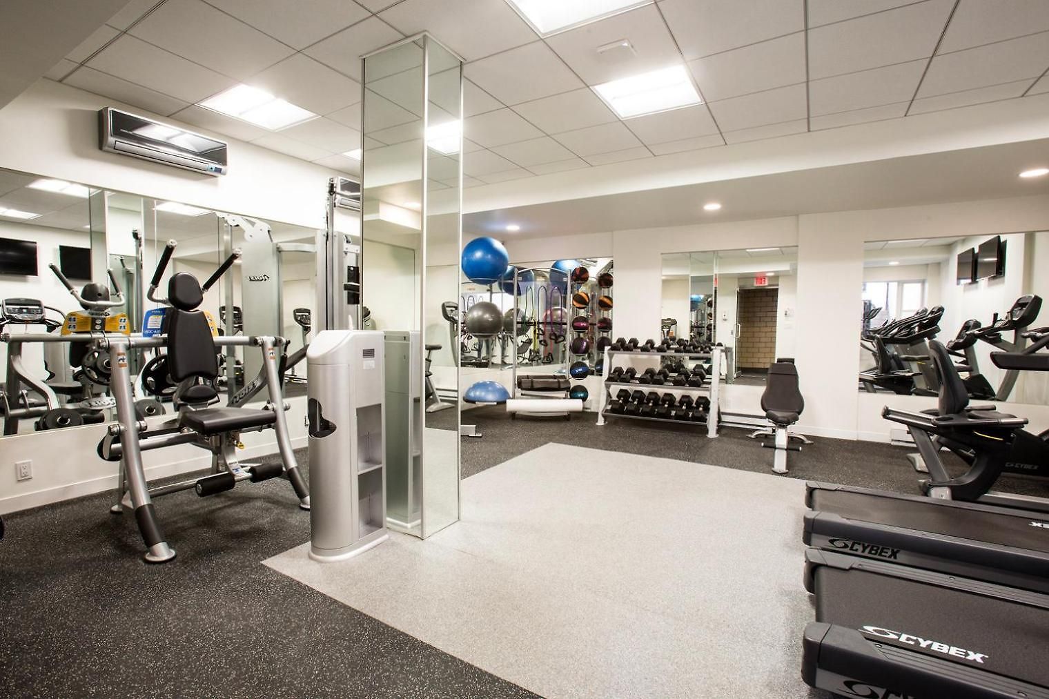 Midtown E 1br Office Nook Doorman Gym Nyc-43 * New York
