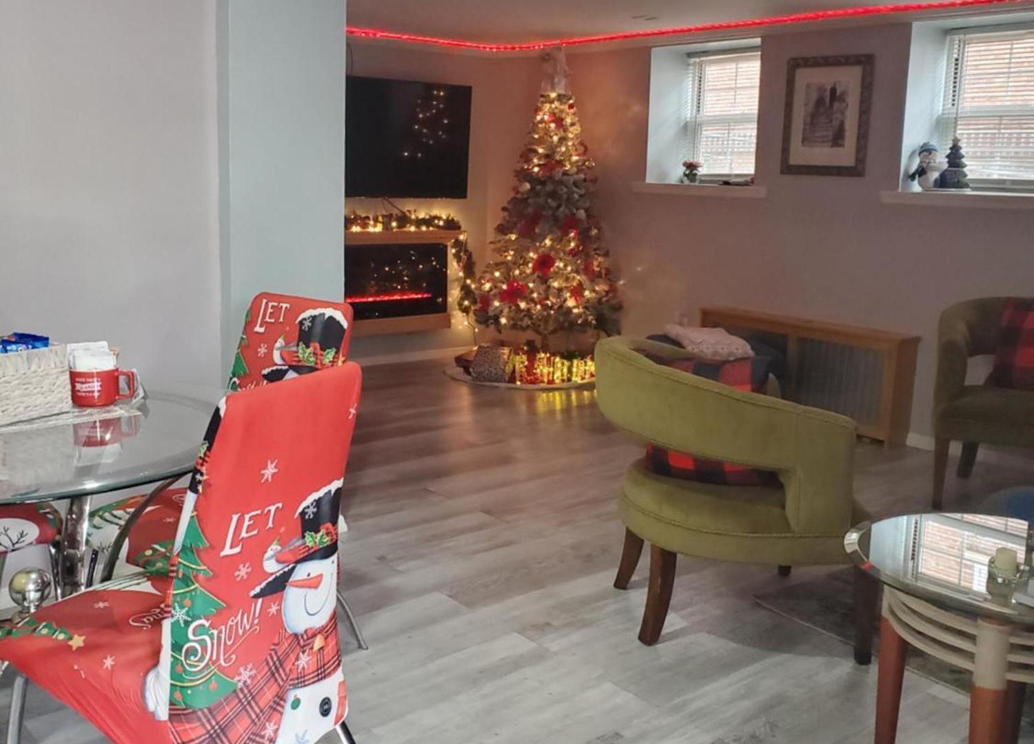 Lovely 2 Bedroom With 2 Entrance And Parking Apartment *