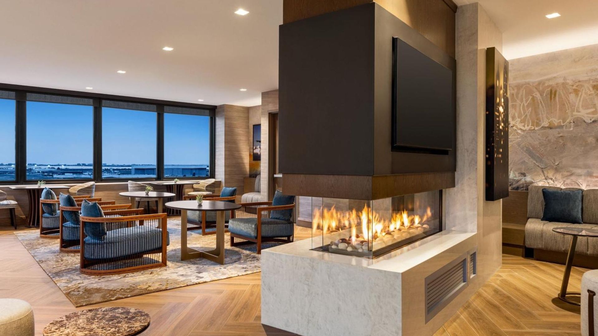 Marriott Jfk Airport Hotel 3*
