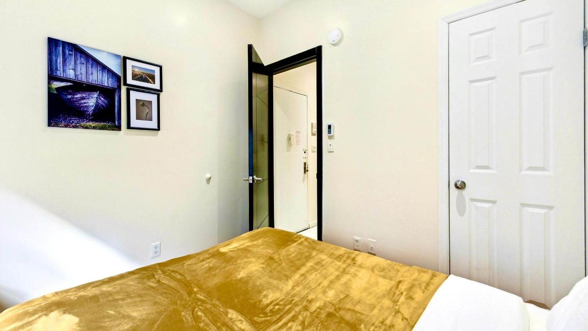 & Cozy 2 Bd In Manhattan * New York