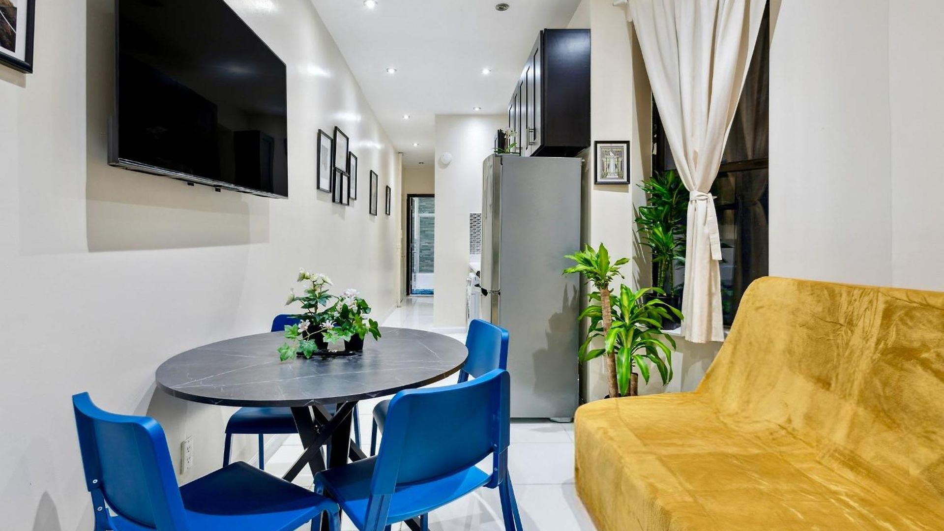 & Cozy 2 Bd In Manhattan New York