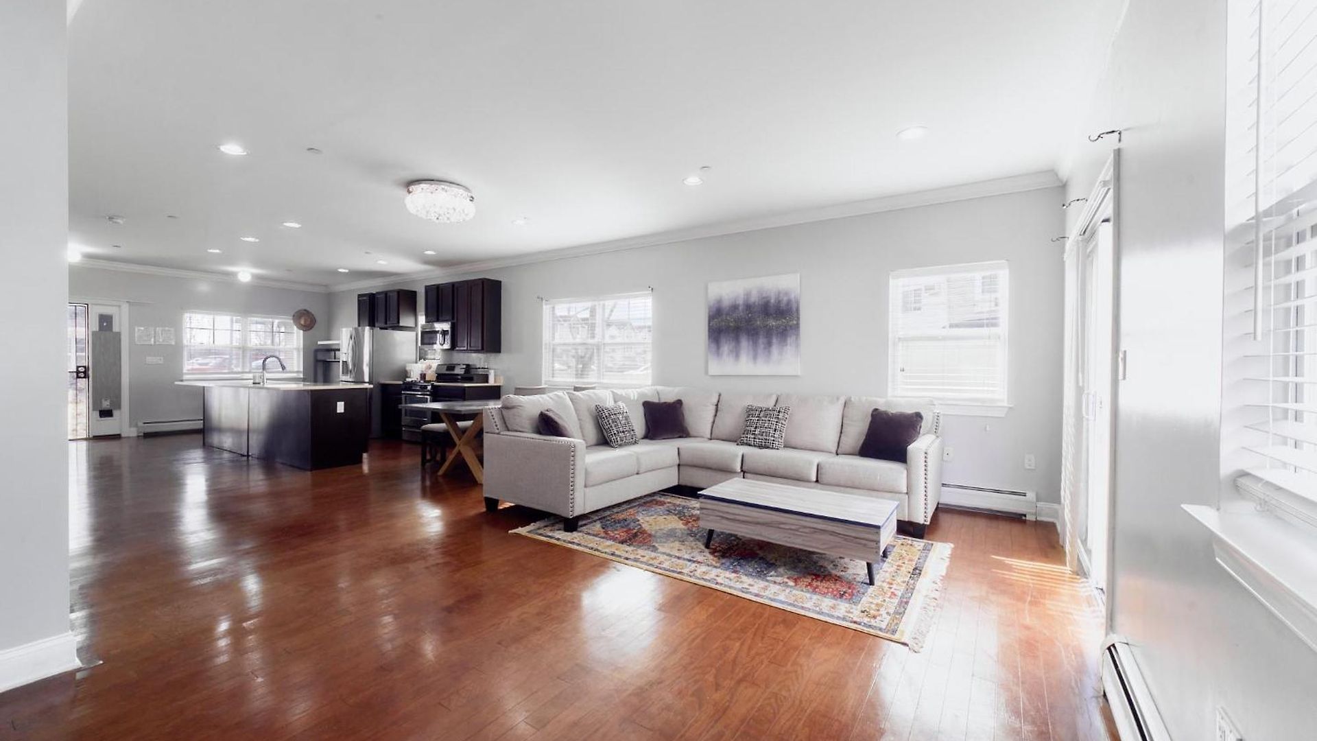 Waterfront Gem Duplex 3 Bedroom 2floor In Whitestone Bronx Free Parking
