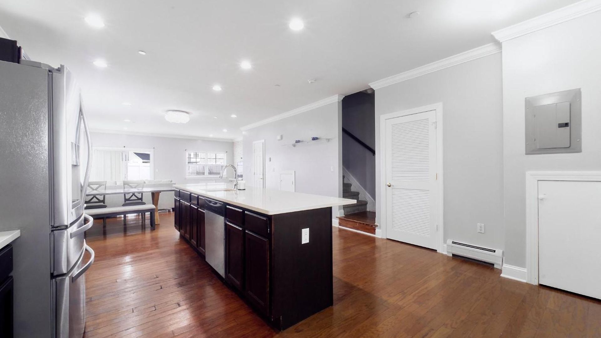 Waterfront Gem Duplex 3 Bedroom 2floor In Whitestone Bronx Free Parking Hotel *