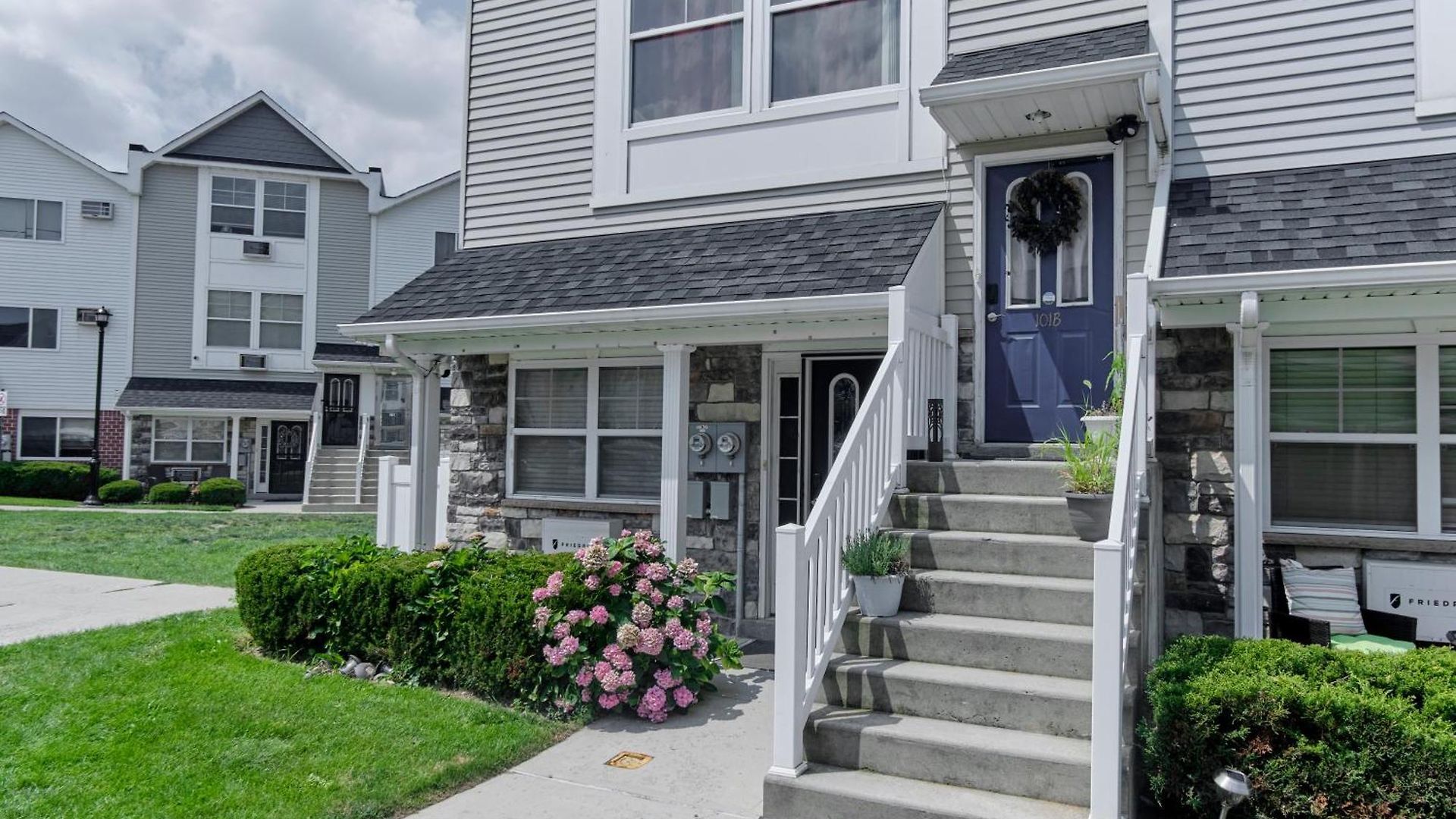 Waterfront Gem Duplex 3 Bedroom 2floor In Whitestone Bronx Free Parking Hotel New York