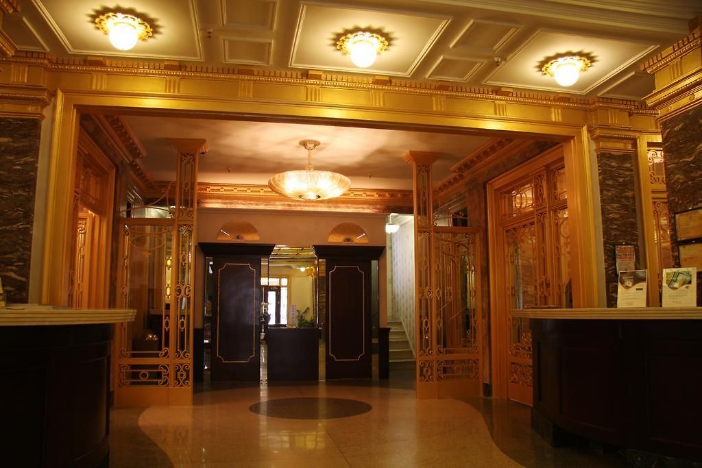 Imperial Court 2*