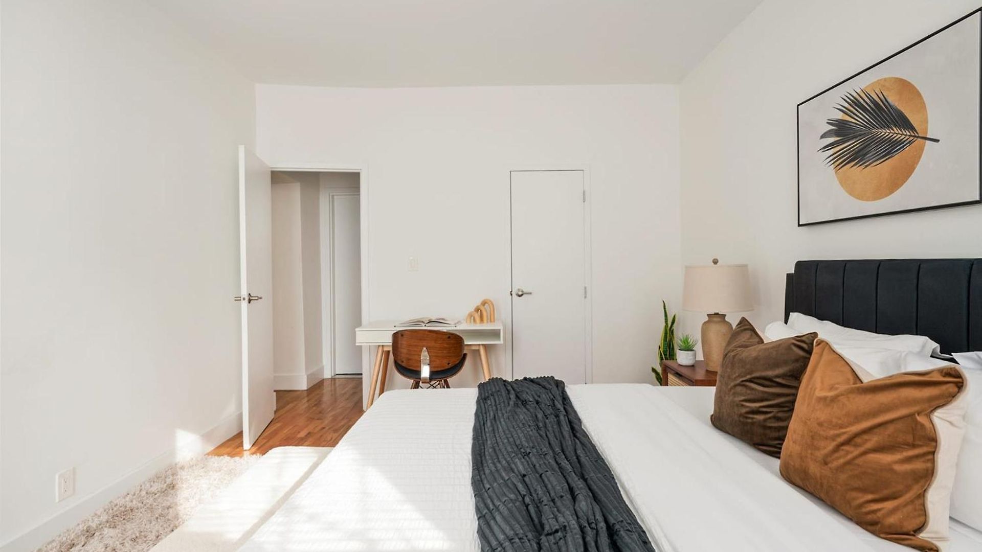 Apartment 444-2e Modern 2br Hell's Kitchen