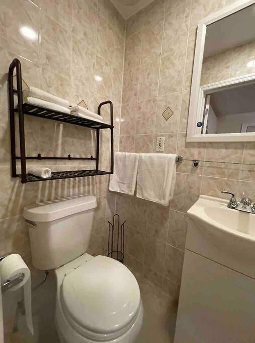 Entire Cozy 1br In Heart Of Queens L Apartment *