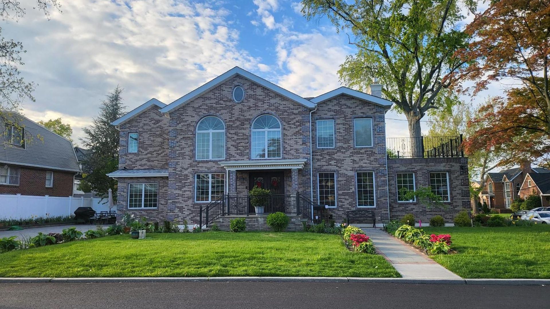 Luxury Hotel-style In Queens,