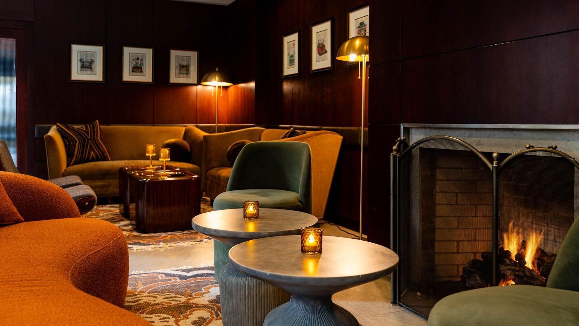Library By Library Collection Hotel