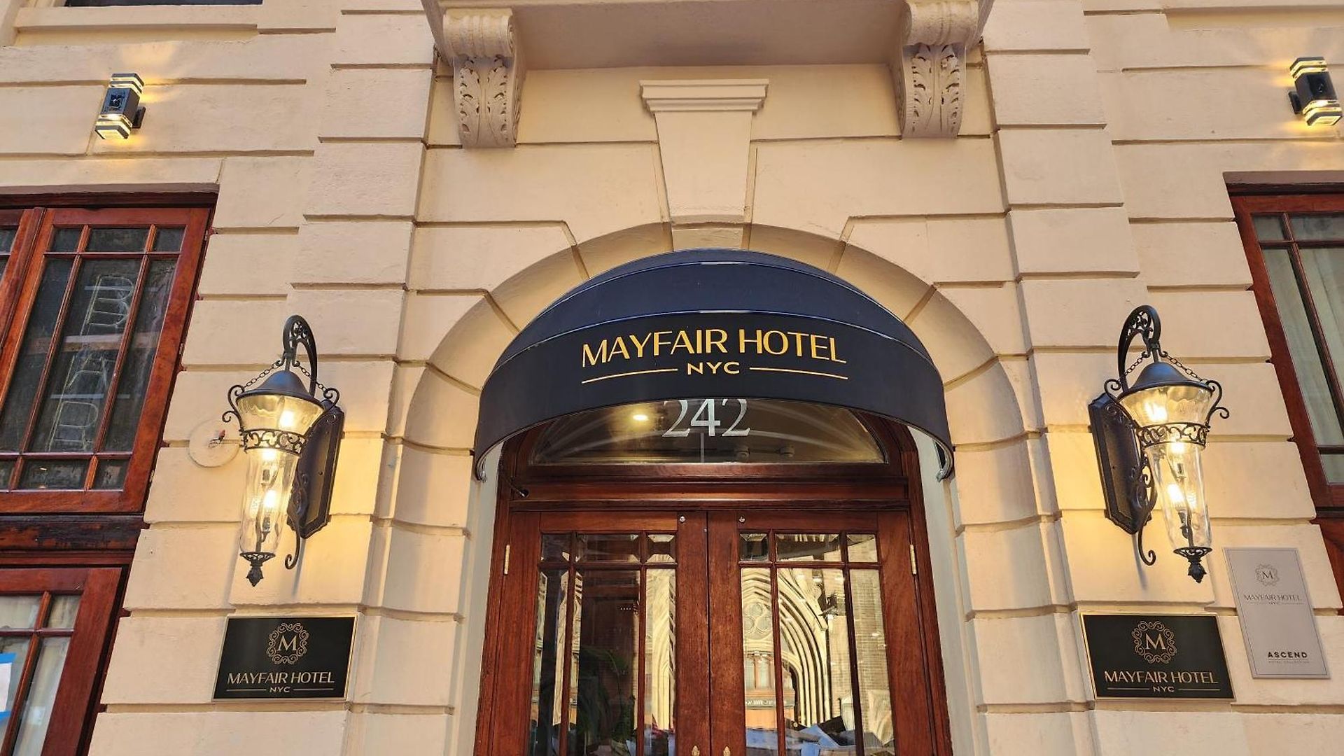 The Mayfair Times Square, An Ascend Collection Hotel New York