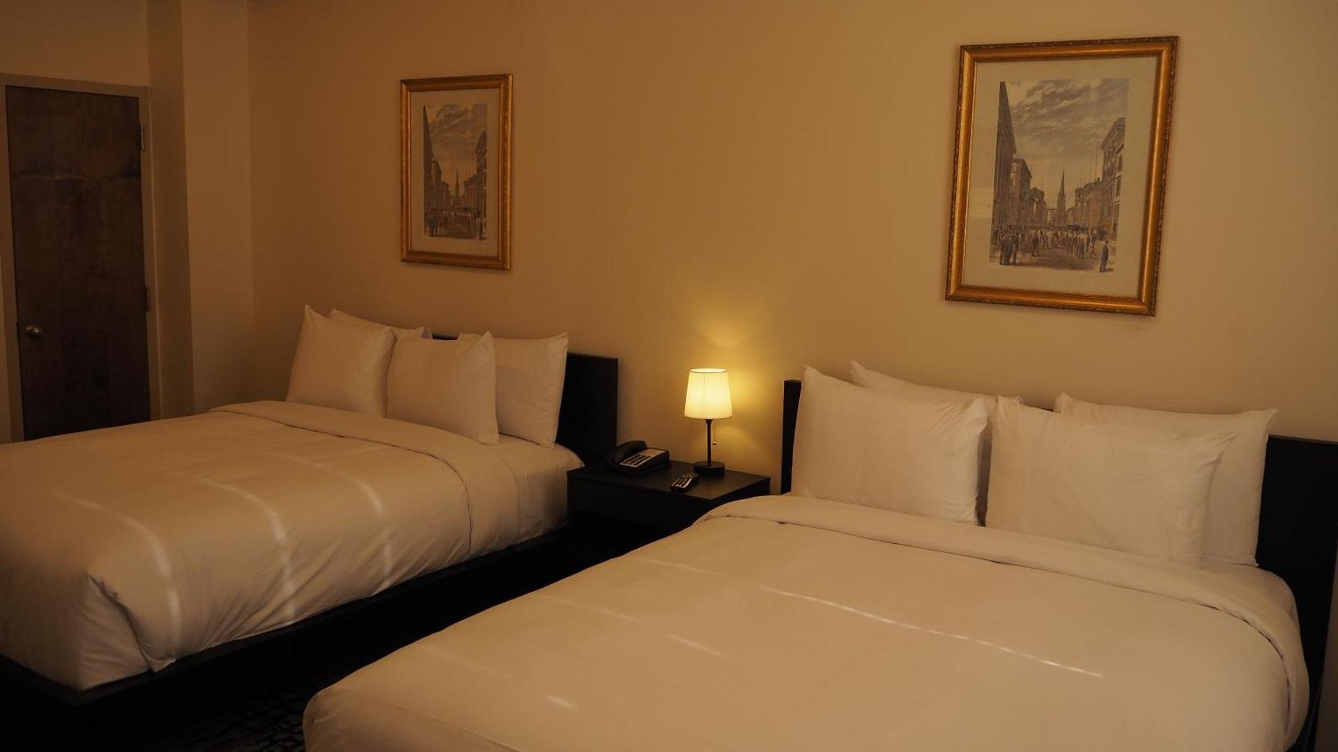 Hotel Night Broadway New York