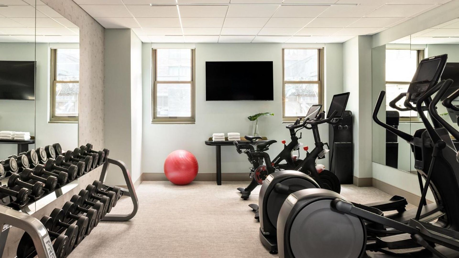 Kimpton Theta - Times Square By Ihg Hotel New York