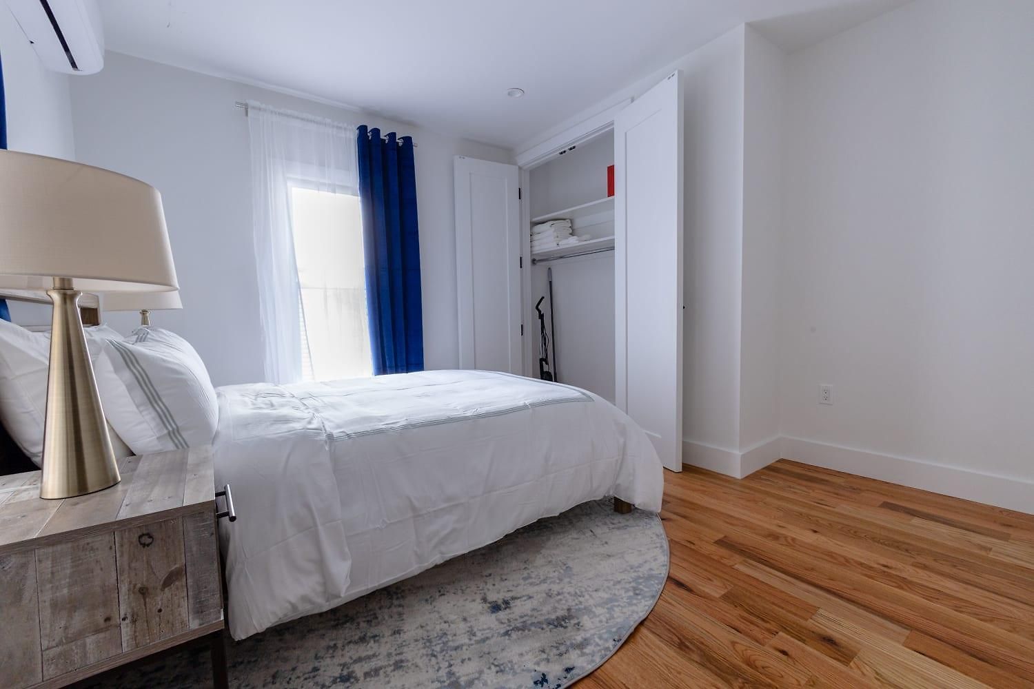323-2 Specious 2br Williamsburg New York