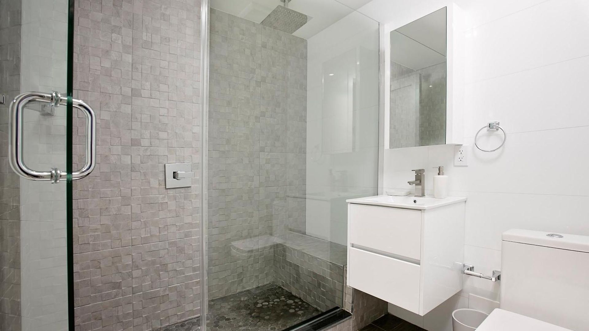 Apartment 24-6 Gramercy Area Newly Reno W D In Unit