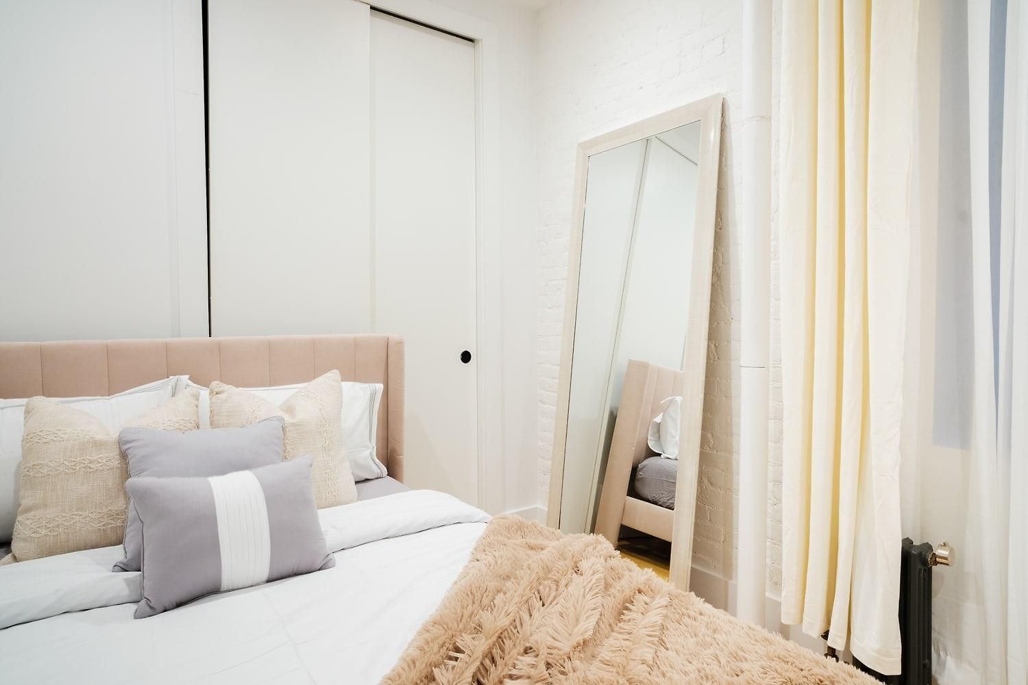Apartment 1288-4r Newly Furnished Prime Ues 2br New York