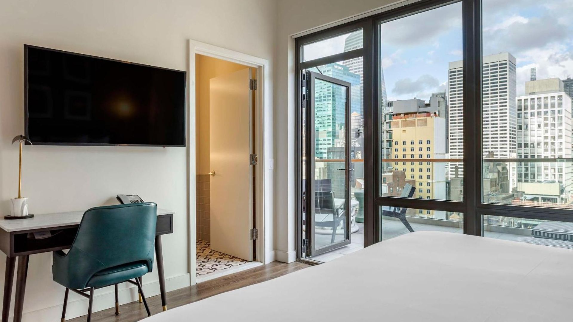 The Draper New York, Tapestry Collection By Hilton Hotel