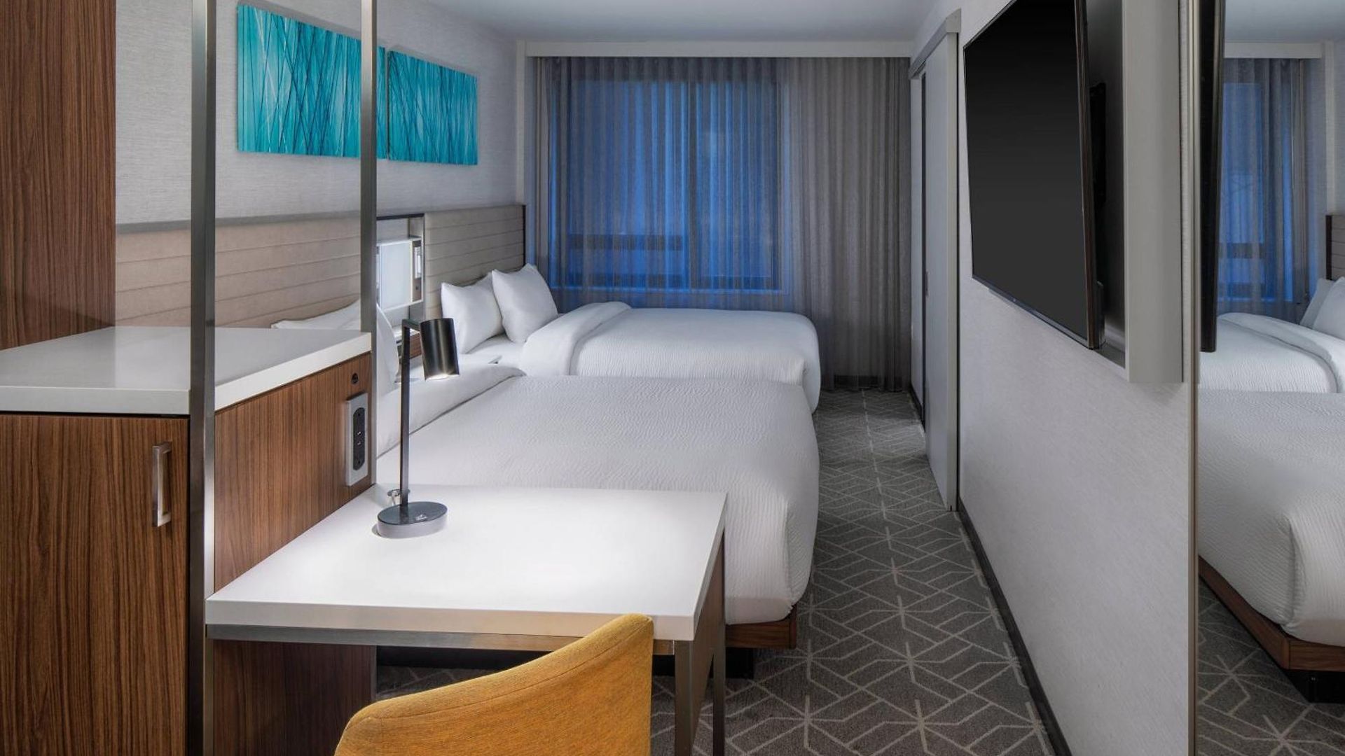 Springhill By Marriott Manhattan/times Square South 4*