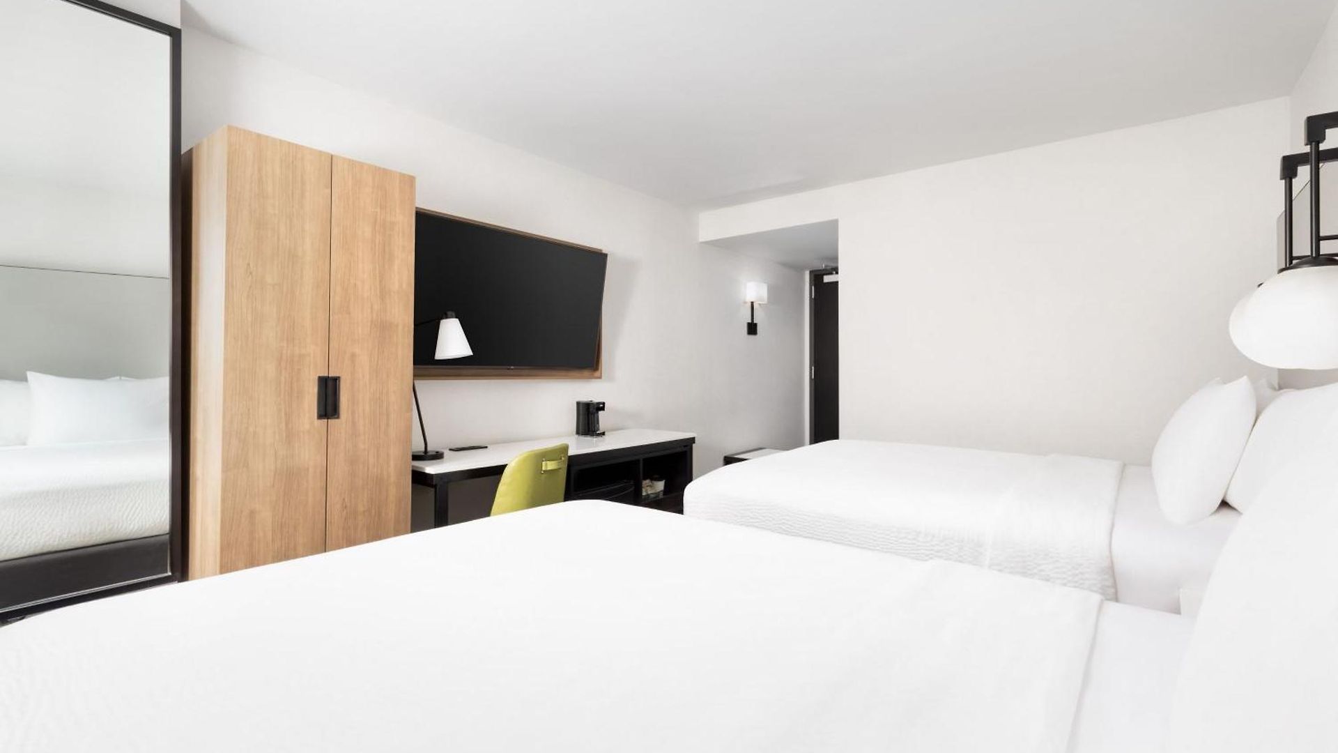Hotel Fairfield & By Marriott Manhattan/times Square South 4*