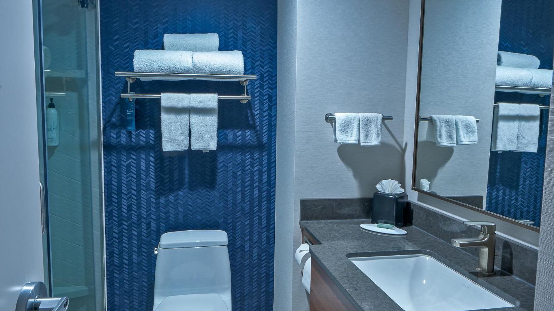 Fairfield By Marriott Laguardia Airport/astoria 3*