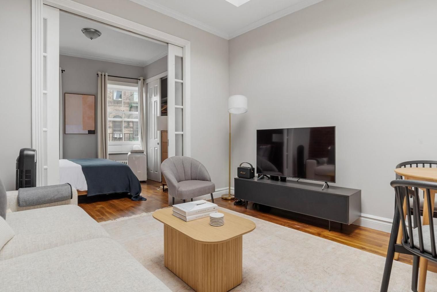West Village 1br W High Ceilings Skylight Wd Nyc-1172