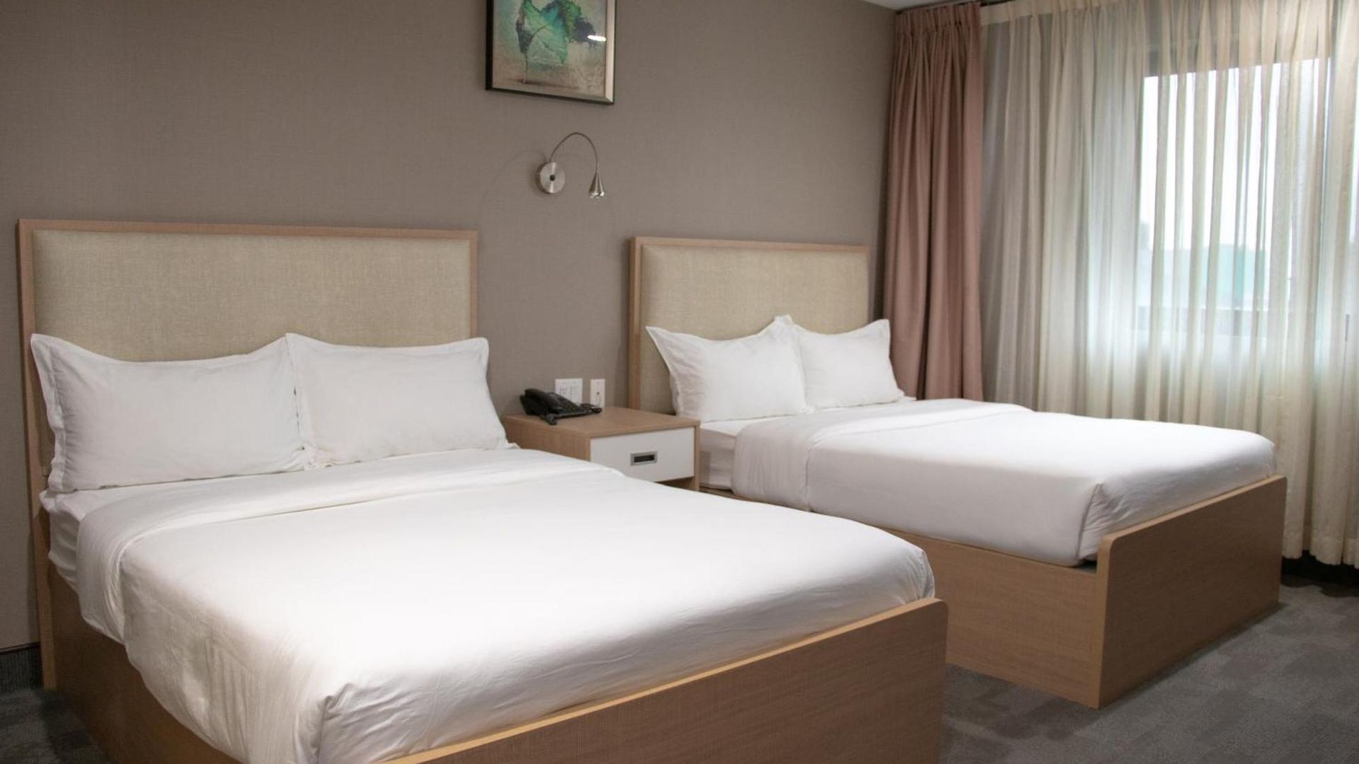 Hotel Lic Plaza 3*
