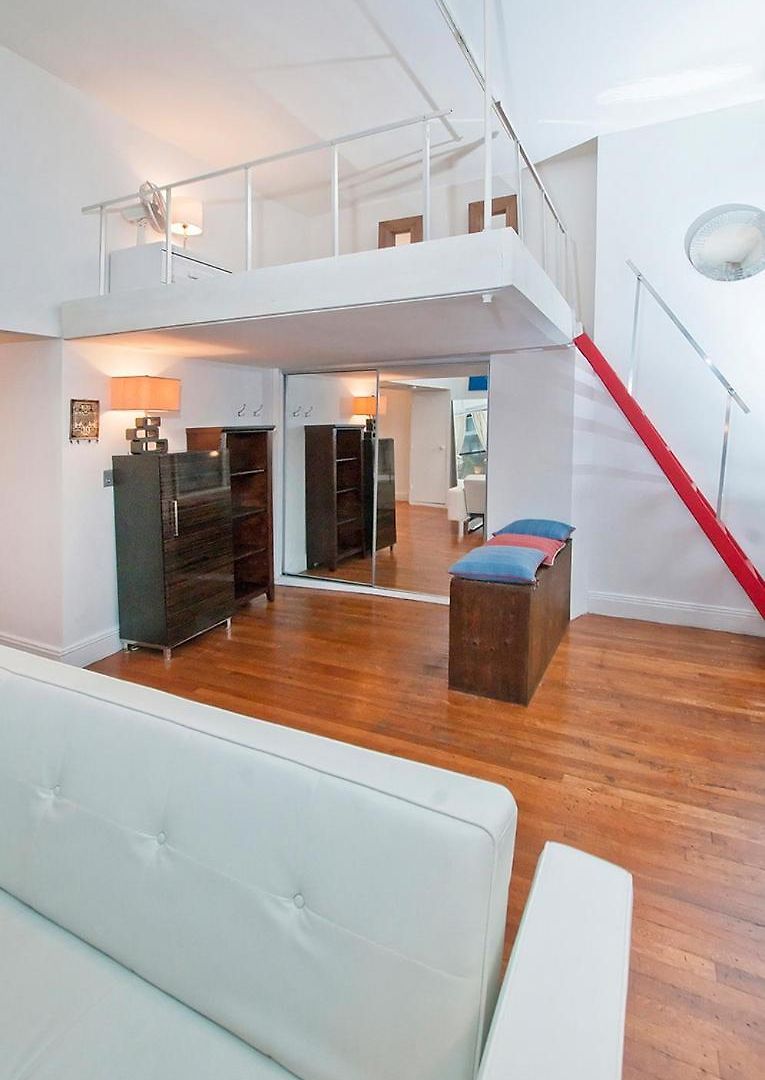 Luxury Next To Times Square Apartment New York