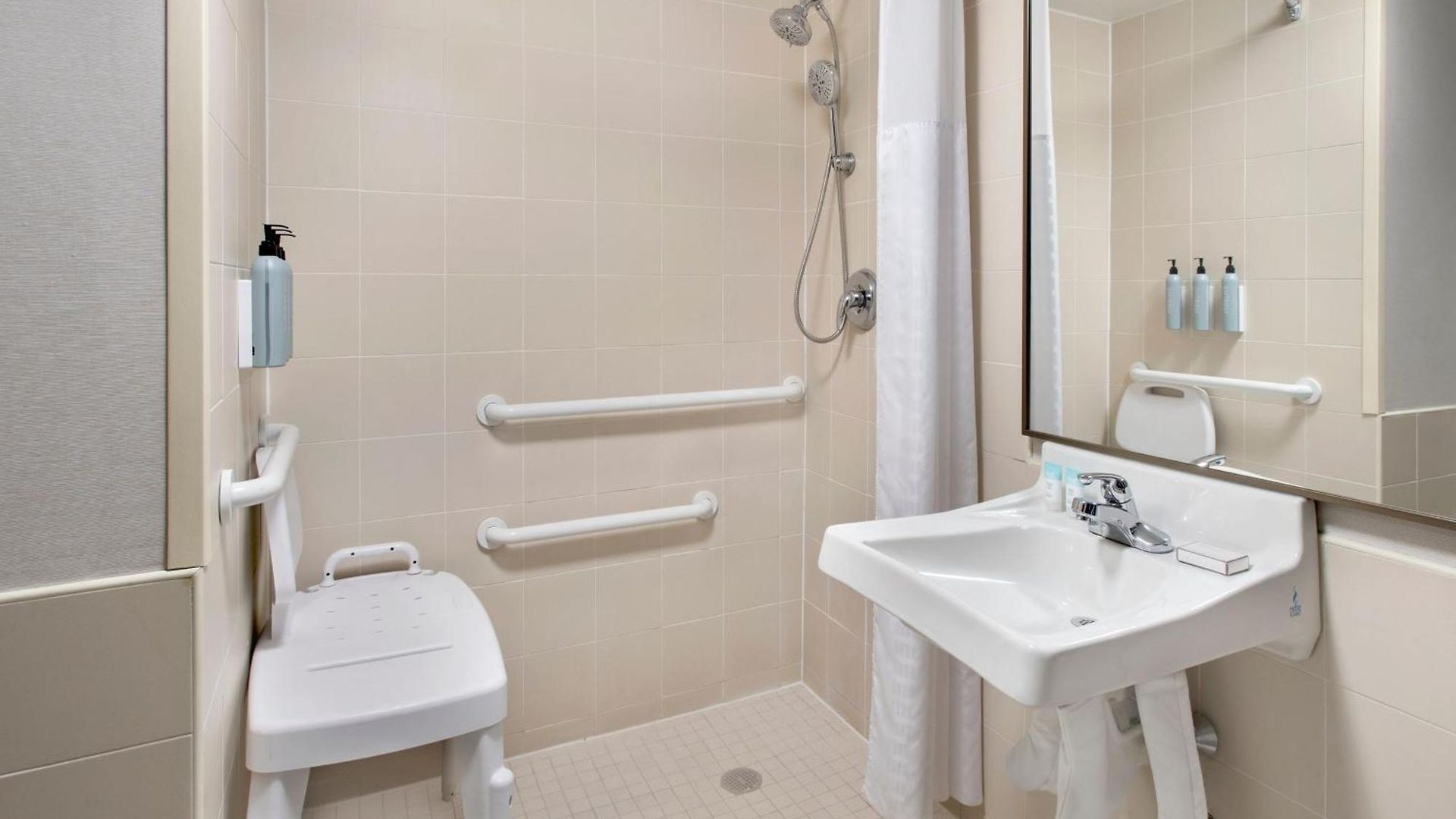 Hotel Fairfield By Marriott Laguardia Airport/flushing