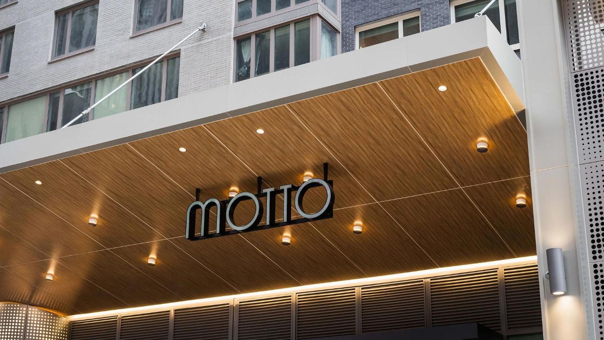 Motto By Hilton Times Square Hotel 3*
