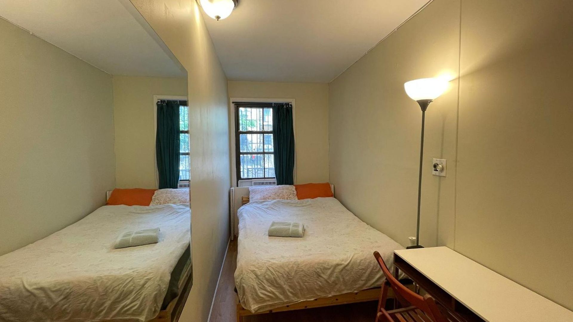 Homestay And Affordable Williamsburg Private Bedroom Close To Subway New York
