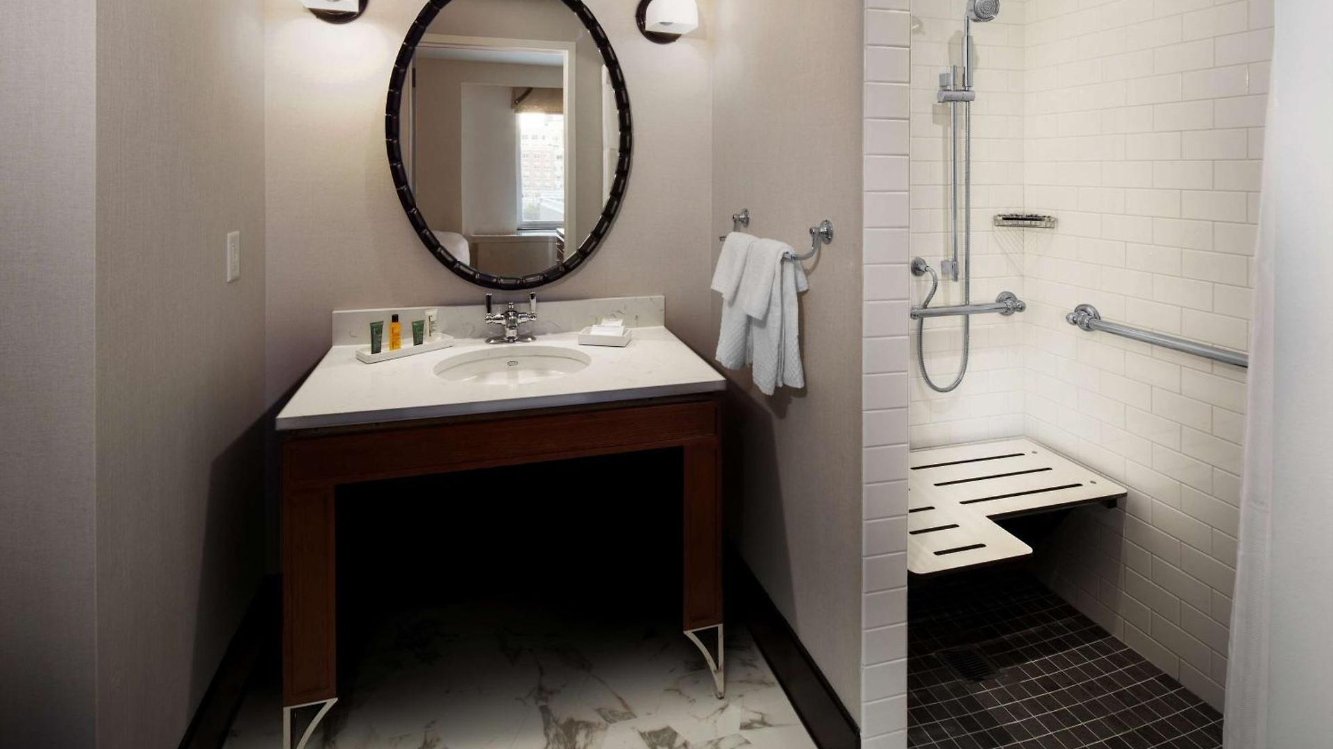 Hilton Brooklyn - Newly Renovated Hotel 4*