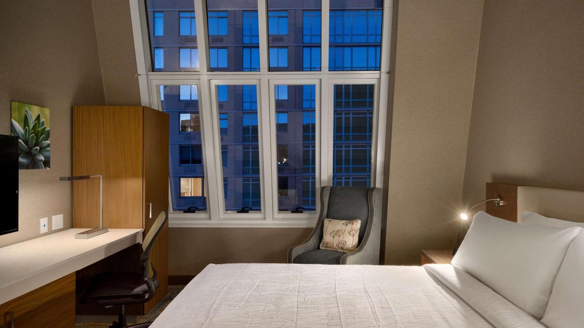 Hilton Garden Times Square South New York