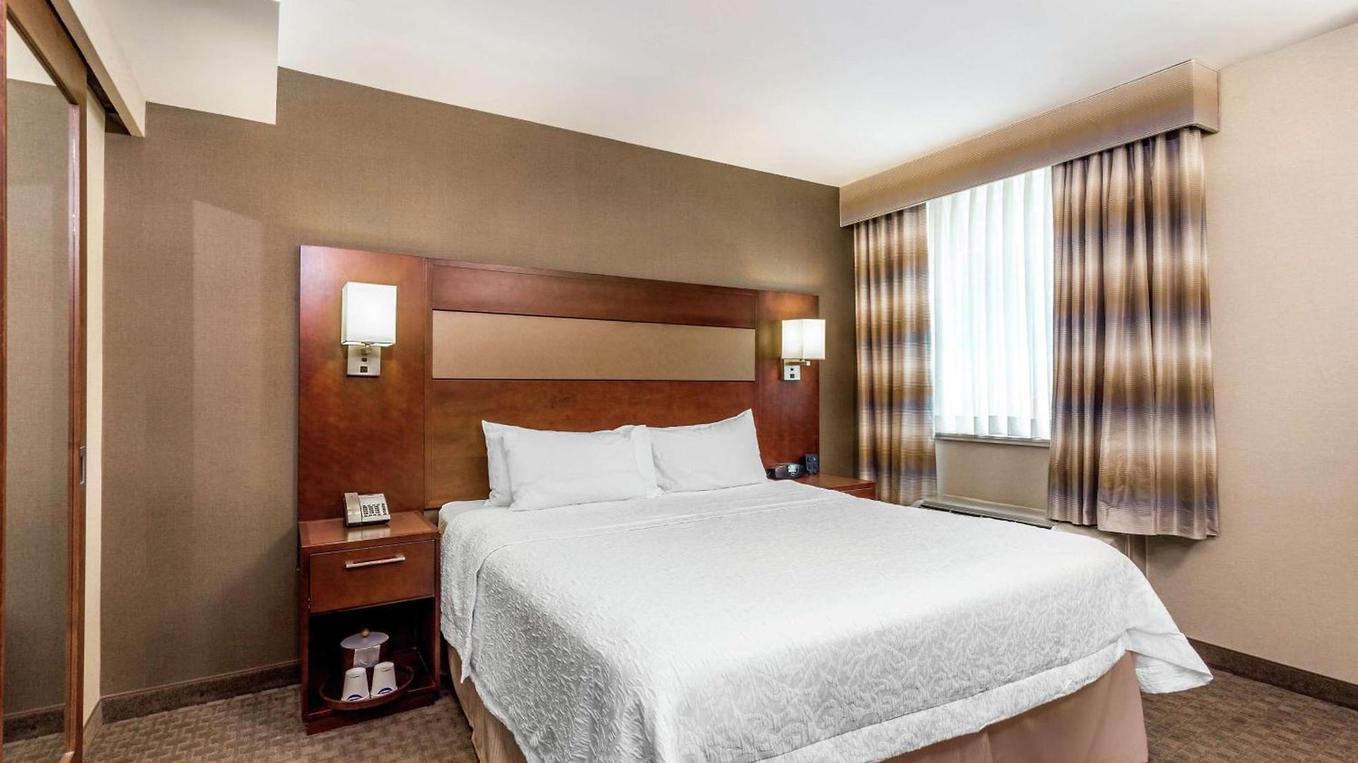 Hotel Hampton Manhattan Grand