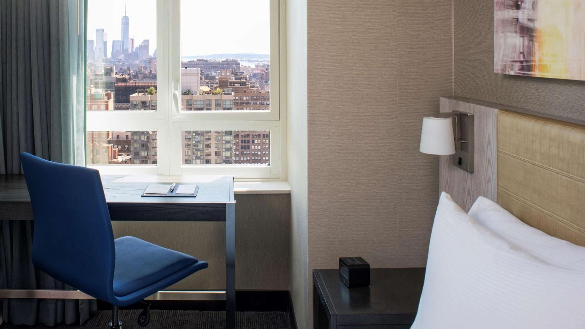 Doubletree By Hilton New York Times Square West Hotel 4*