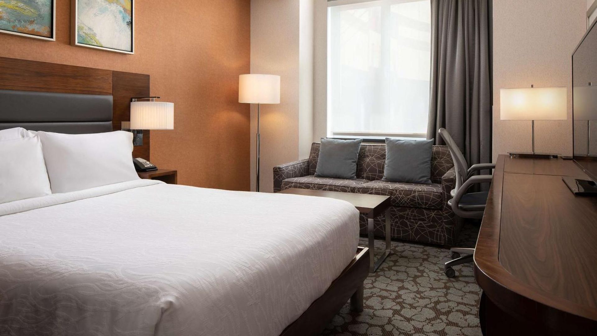 Hilton Garden Long Island Hotel New York