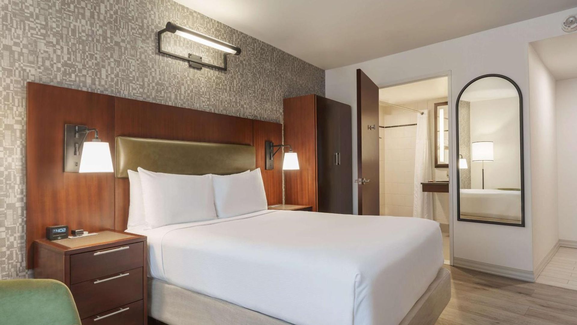 Doubletree By Hilton Downtown Hotel