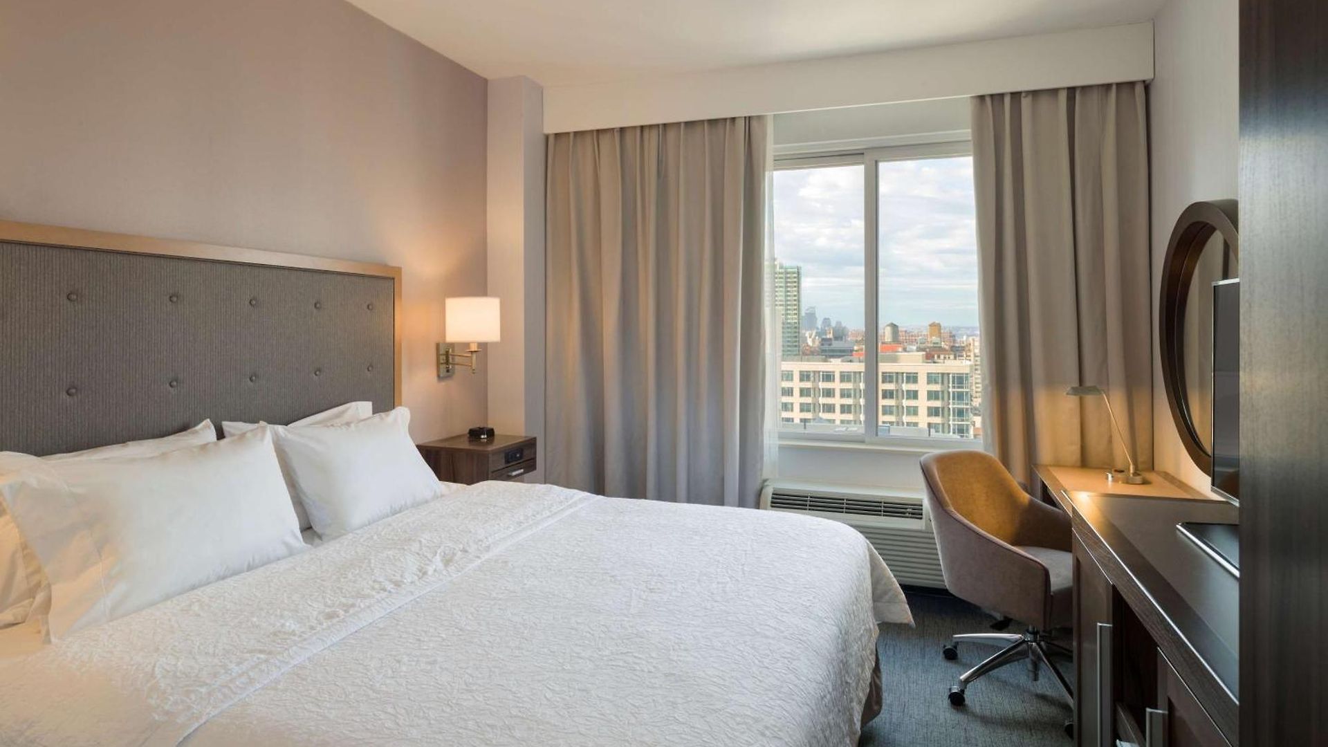 Hampton Manhattan - Times Square South Hotel New York