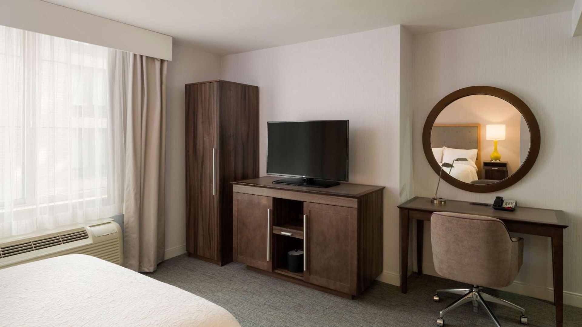 Hampton Manhattan - Times Square South Hotel New York