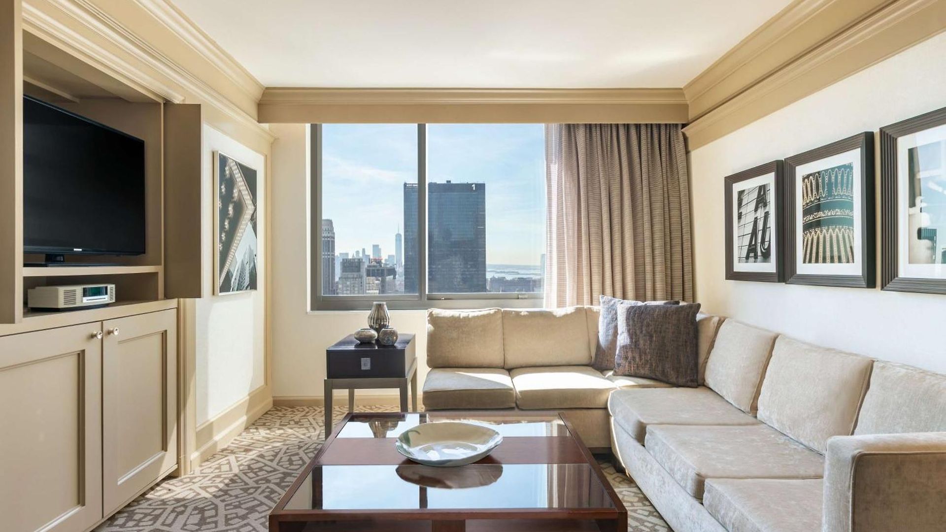 Hilton Times Square 4*