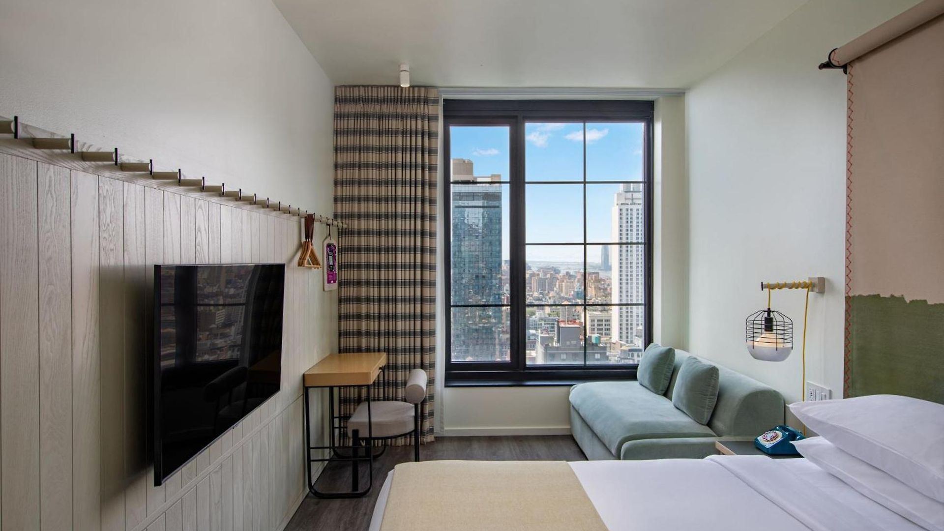 Moxy Nyc Chelsea Hotel 3*