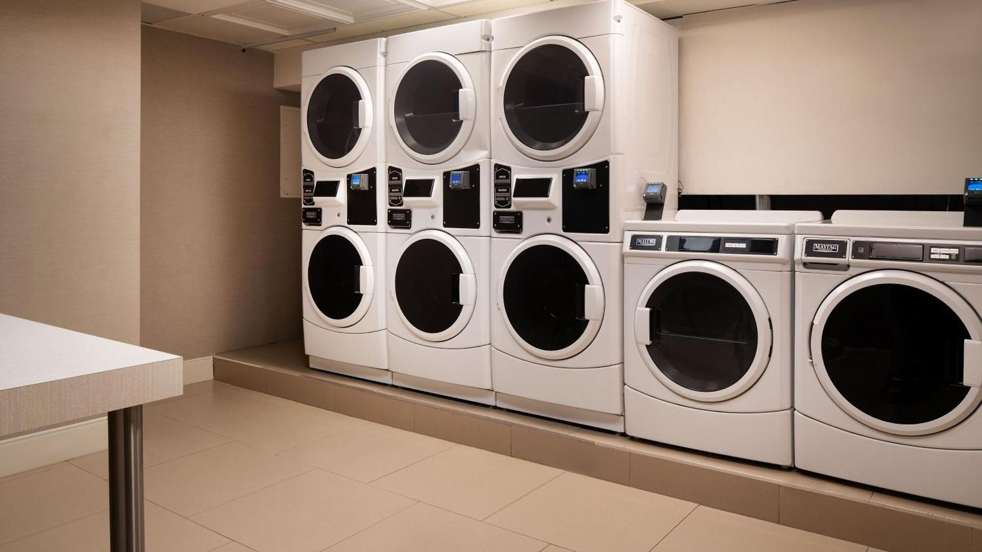By Marriott Manhattan/ Midtown Eastside 4*